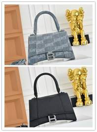 Picture of Balenciaga Handbags _SKUfw236449236fw